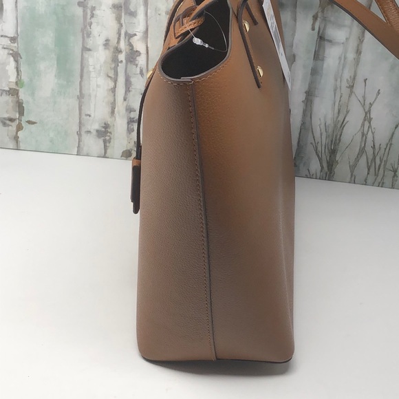 NWT Michael Kors Large Carryall karson luggage - Picture 3 of 8